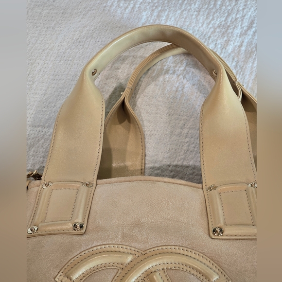 Chanel Sparkle Tote Suede Beige Leather Shearling Chain Cream Purse Shoulder Bag - Picture 5 of 16